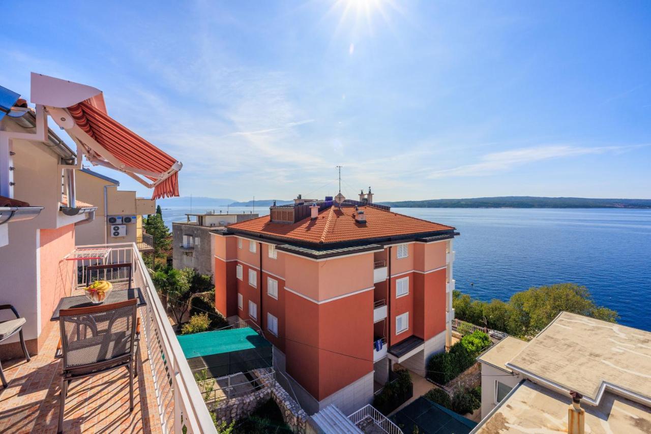 Apartment Davor Dramalj Exterior photo