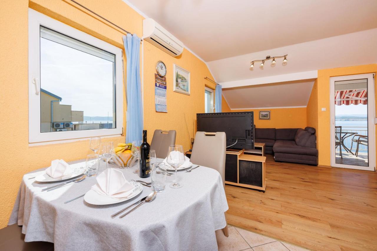 Apartment Davor Dramalj Exterior photo